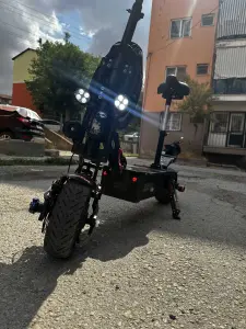 6200 w Güçlü Batarya (130-140km menzil)