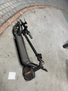 Az çizikli navee v25i