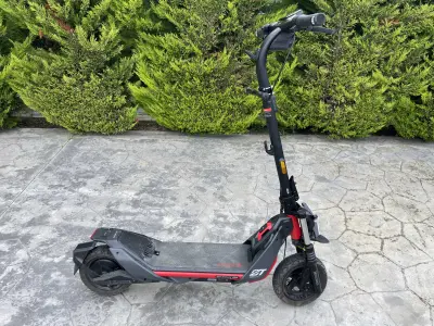 Segway ZT3 Pro 444 KM Temiz Ekstralı 2 Yıla Yakın Garantisi Var